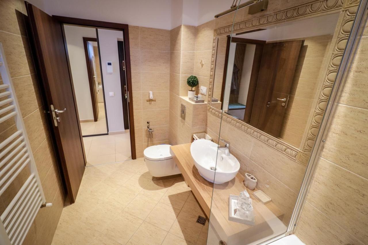Lux Green Apartament 2 Brasov Exterior photo