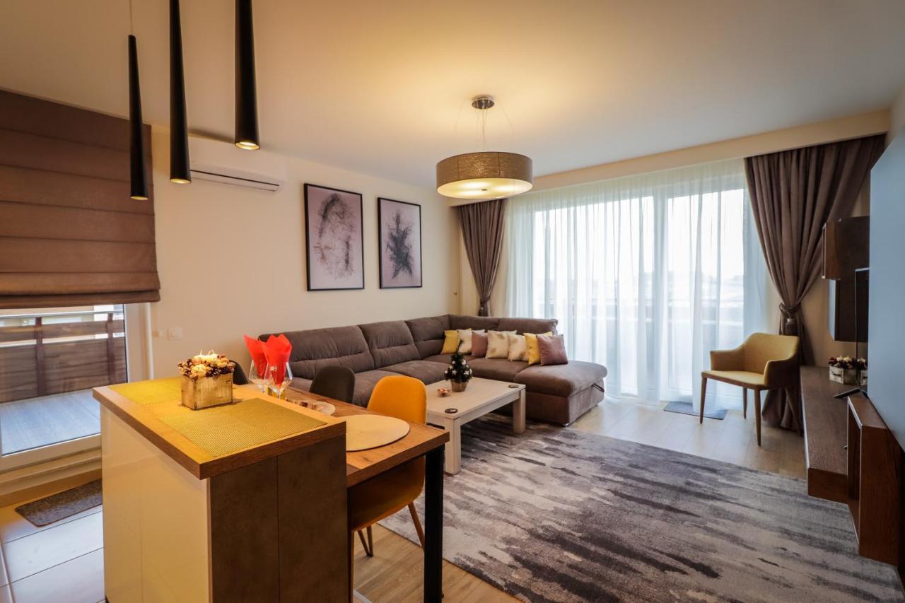 Lux Green Apartament 2 Brasov Exterior photo
